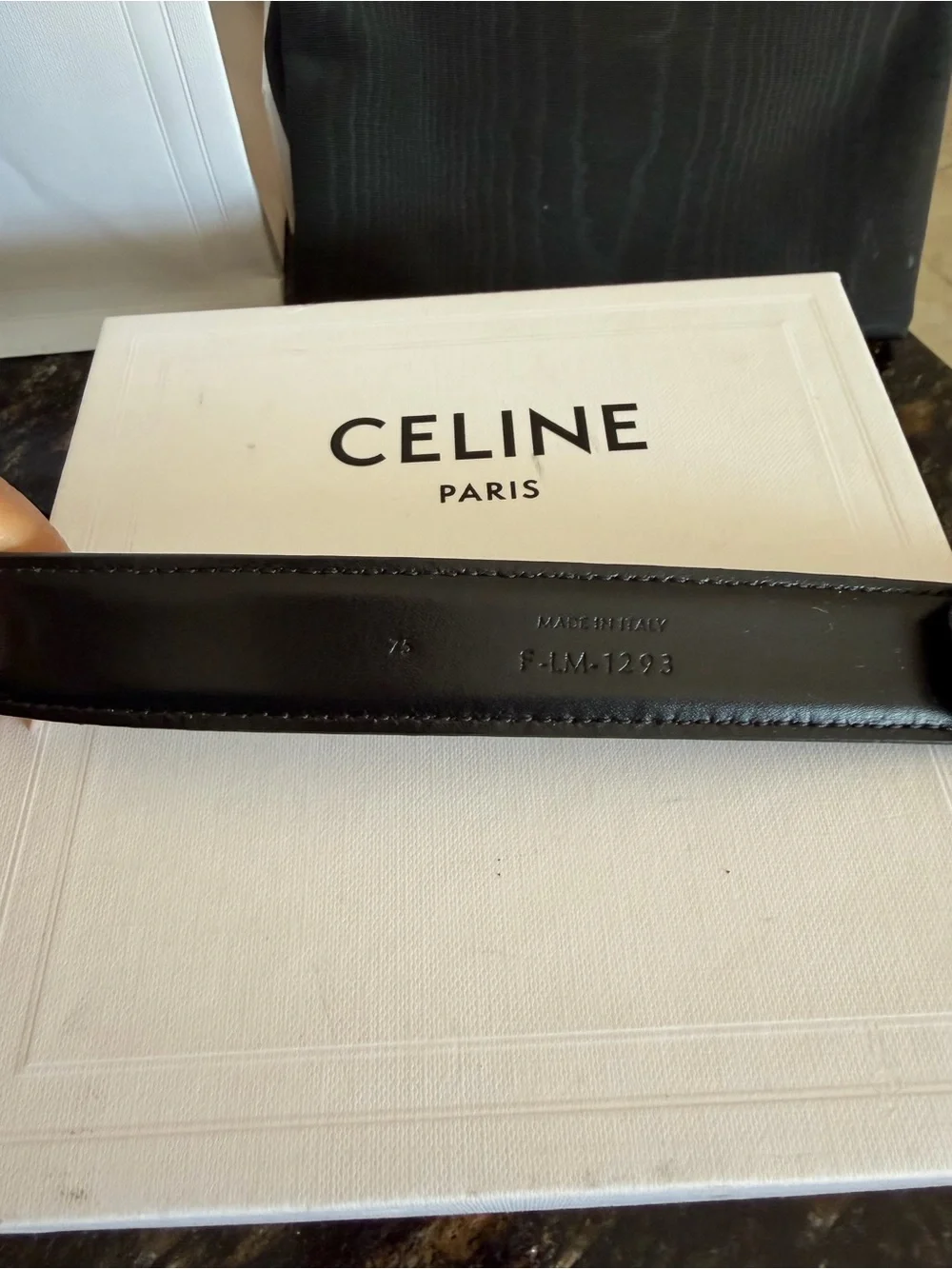 Celine Leather Woman’s Belt Size 75 - Picture 6 of 9